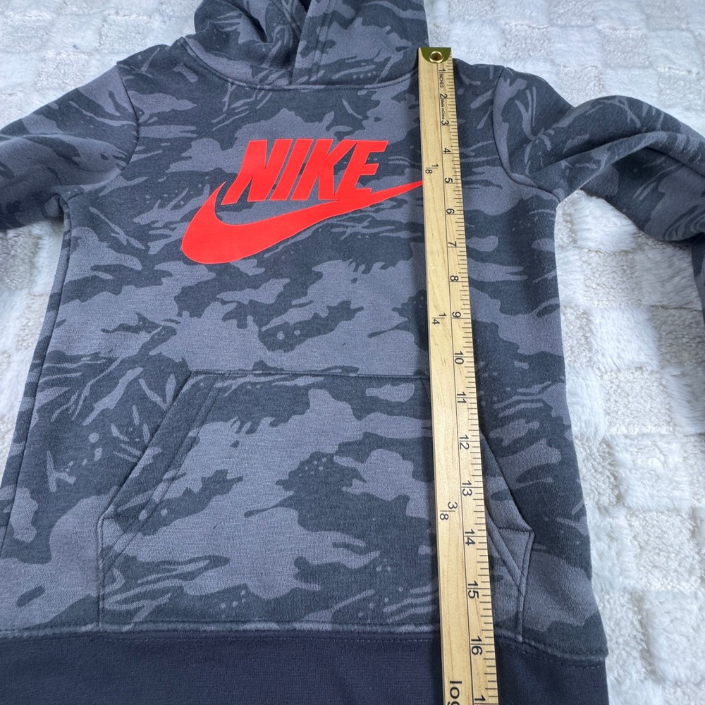 Nike Kids Grey Camo Pullover Hoodie Red Logo Size 5 4-5 Years Sweatshirt - Picture 3 of 9